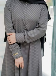 Gamis hermosa wolfis embos motif tartan warna abu tua-gamis syari grey premium umbrella 4meter mewah