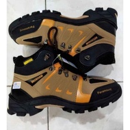 Beckham mountain shoes