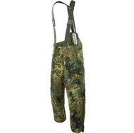 二手衣 叢林 迷彩 軍綠 迷彩褲 吊帶褲 連身褲 漆彈 德軍 軍服 制度誘惑 表演 變裝 派對 遊行 軍人 古著 野戰