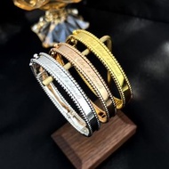Van Cleef & Arpels outlet vca手鐲