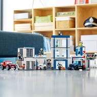 Compatible with LEGO 2023 new city series police station 60246 educational children's buil兼容乐高2023新品