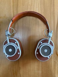 Master & Dynamic MH40 Headphone