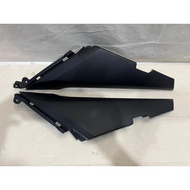 SYM HUSKY 150 BODY COVER GARNISH KIRI KANAN // 83850-ZHA-000 83950-ZHA-000