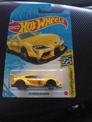 Hot wheels 20 TOYOTA GR SUPRA kuning