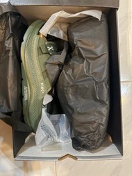 HOKA x WTAPS ORA Luxe 拖鞋