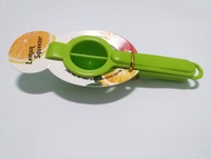 Alat Pemeras Jeruk / Alat Pemeras Lemon / Pemeras Lemon / Pemeras Lemon Bahan Plastik / Alat Pemeras