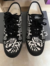 Agnes b sneaker 休閑鞋