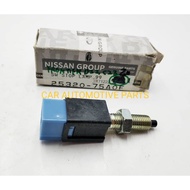 SWITCH STOP LAMP - NISSAN FRONTIER D22, SERENA C23, SENTRA B14, B13, CEFIRO A32, A31 ~ 25320-75A0E