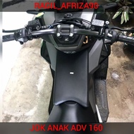 Children's ADDITIONAL SEAT ADV 160 ADV 150 CHILDREN'S BONCENGING SEAT ADV 160 ADV 150 CHILDREN'S SEA