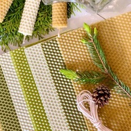 DIY蜂蠟蠟燭套裝。用於製作 14 根卷蠟燭柱的蠟片。