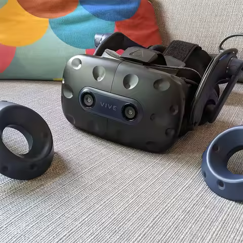 HTC VIVE Pro 2 VR Headset Full SteamVR Compatibility Lighthouse 1.0&2.0 tracking /HTC VIVE Controlle