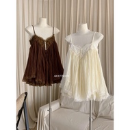 About moon| 2S LACE BLOUSE SET WITH JEWELS WITH BELLY SKIRT