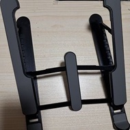 包順豐 黑色 可摺疊便攜電腦支架 8段高度調較 手提電腦 散熱架 防滑 支架 筆記本 notebook 增高 散熱