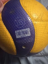 Mikasa V300W 排球
