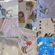 睇內文🌟 《訂購》2025最新款迪士尼反派灰姑娘路西法枕頭套、被套、床墊；；日本mofusand蜜蜂貓咪枕頭；；日本baymax枕頭墊、兒童枕頭套；；日本雪之妖精銀喉長尾山雀髮帶 洗面敷mask用、山