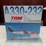 1:400 TAM Airlines A330-232 The Magic Red Carpet 飛機模型