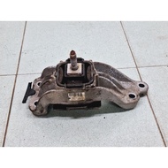 Mini Cooper R55 R56 Engine Mounting