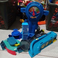 (Diorama HW C) Hotweels,track Diorama Toy Moose and Diorama No brand