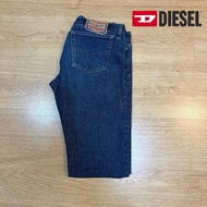 Second-Hand Diesel Jeans Waist 30 Inches Length 39