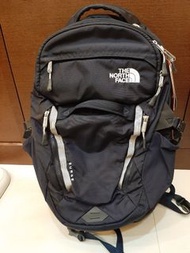 The North Face 新款 Surge 超輕減壓透氣多功能後背包32L