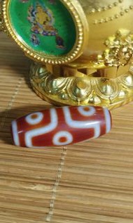 金剛六眼天珠
金剛杵天珠 發旺運勢 招福擋煞 趨吉避凶 助命氣虛弱的人補元氣 適合事業瓶頸期的人仕 有助打破 也適合犯太歲沖太歲人仕 有助重新起步之意 
六眼天珠 含有熾金磁場能力 聚集正財偏財 也是