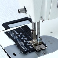 MESIN JAHIT ZIGZAG TYPICAL TY 20U-43 - MESIN ZIG-ZAG/SIRSAK INDUSTRI