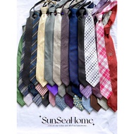Second-hand vintage retro tie and tie