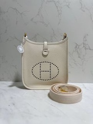 ‼️🥳現貨，26年新鮮單-罕有短肩帶Nata金釦Hermes mini Evelyne