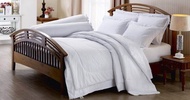 Halal Shopping / เจสสิก้า ชุดผ้าปูที่นอน รวมผ้านวม รุ่น TC สีพื้น คลาสสิคสุดๆ  ขนาดเตียง 5  ฟุต 6 ชิ้น JESSICA Bed Sheet TC Plain Color for Queen Size 6 pcs