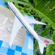 Boeing 747 Model Airplane Brand "AIR CHINA" High Quality Metal 20cm With Wheels