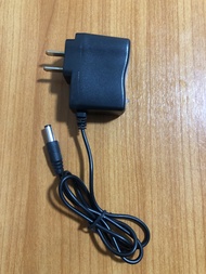 Fun For Sale แท่นชาร์จถ่าน 18650 เครื่องชาร์จถ่านมีสาย ที่ชาร์จถ่าน 4.2V แบบ 2 ช่อง ขนาด10x5x3cm