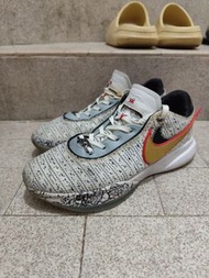 Nike LeBron 20