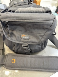 Lowepro Nova 140 AW 相機袋