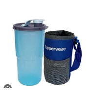 Tupperware Thirsquake Tumbler with pouch limited