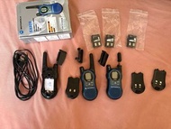 Motorola 對講機兩部 SX608）