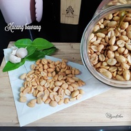 kacang ebi  1kg kacang tanah goreng kacang bawang tambah bawang 1kg putih Bawang sudah di goreng kac