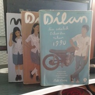 [PRELOVED] Bundling Novel Dilan & MileaOriginal by. Pidi Baiq