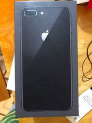 iPhone 8 Plus box