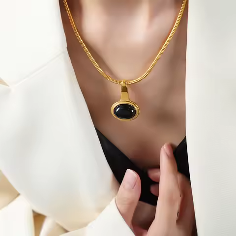 Fashion Black Glass Pendant Necklace Earrings Earrings Set Women's 316 Stainless Steel Gold-plated W