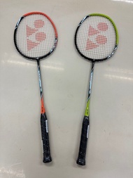 (送手膠及Yonex拍套，保證正貨)全新Yonex Arcsaber 5I 碳纖超輕身羽毛球拍2塊(香橙色及螢光綠色)