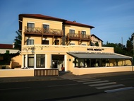 Single Fin Hotel & Lodge