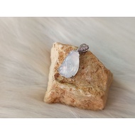 🍀 P731 - Natural Jadeite Jade Pendant with S925 Silver Inlay (with certificate) 天然翡翠A货白冰 ～ 掌上明珠 ～ 吊坠