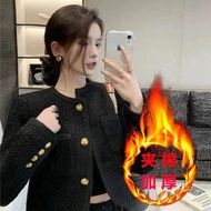 Lisaคนดังสไตล์สีดําหนาFlaredเสื้อขนสัตว์สําหรับผู้หญิงแฟชั่นสั้นความยาวฤดูหนาวOuterwear