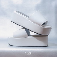 HOMETOWN รองเท้าแตะแบบลำลอง สีขาว💥 ( MADE TO ORDER 14-20 DAY ) 💥