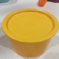 Tupperware one touch topper medium600ml