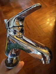 Cisal 鉻色水龍頭