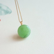 18k金鑲嵌 天然和田玉碧玉無事牌吊墜獼猴桃料顏色翠綠平安喜樂