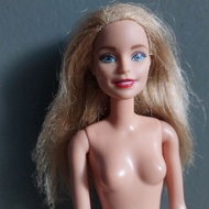 Second Hand There Are Many Images. Barbie Doll Full Embroidery But Thin New Painted Mouth