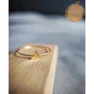 Fledios Cincin Emas 916 Minimalis Bentuk Triangle / Fledios 916 Gold Minimalist Ring Triangle Pattern