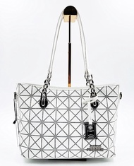 Coco london กระเป๋าถือ สะพายไหล่ สะพายข้าง มีสายยาว 2 ช่องการใช้งาน หนัง Safiano อะไหล่ดำ Jessi